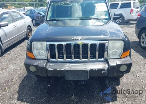 2010 Jeep Commander Sport z USA, uszkodzony, nr VIN 1J4RG4GK6AC112734